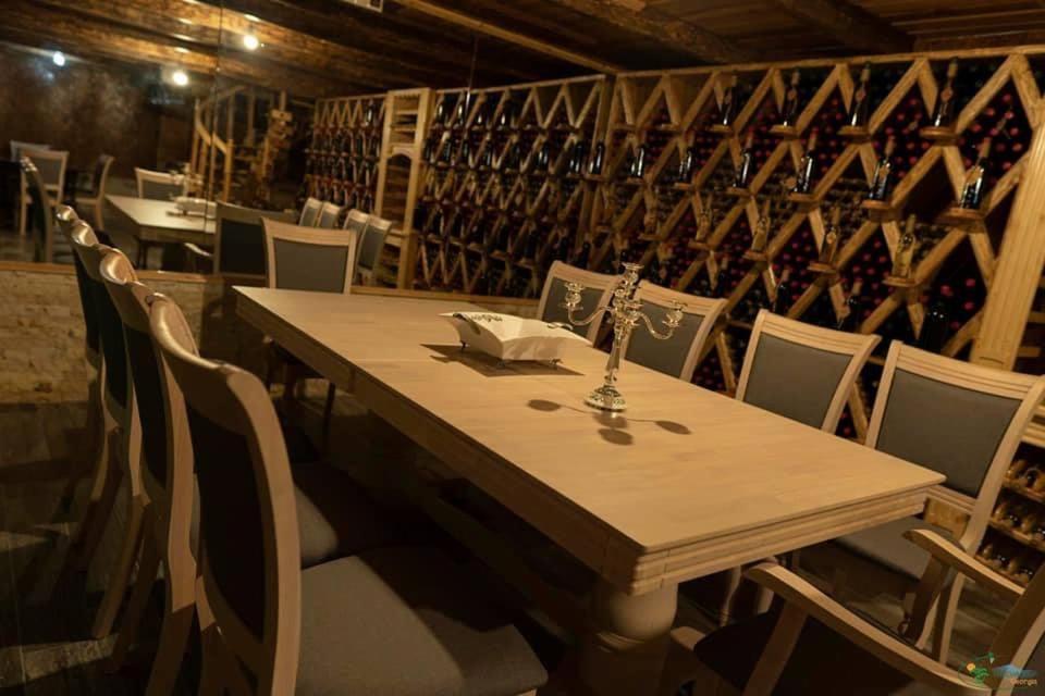 Hotel Guglux &Wine Cellar Telawi Exterior foto