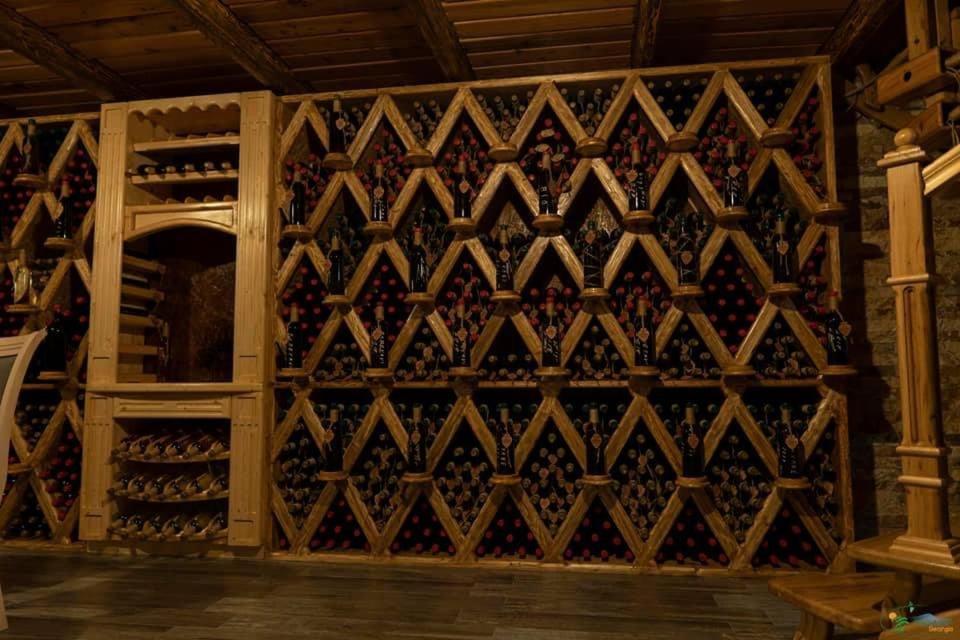 Hotel Guglux &Wine Cellar Telawi Exterior foto