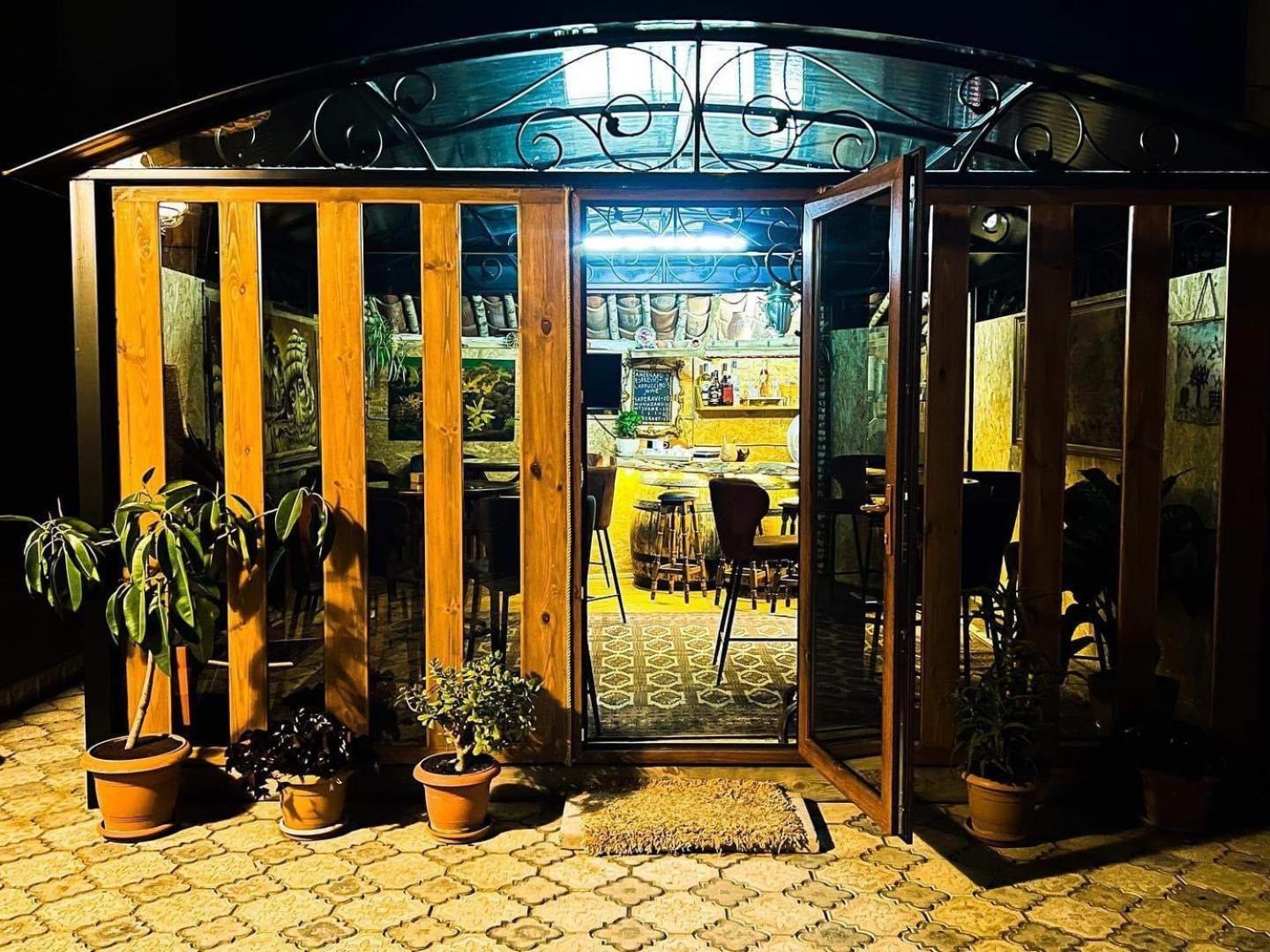 Hotel Guglux &Wine Cellar Telawi Exterior foto